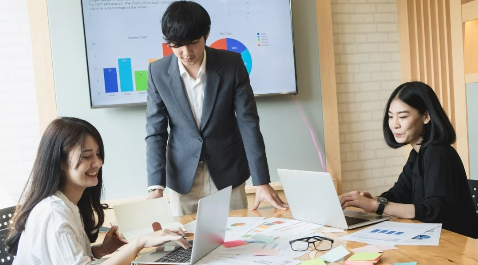 Key Considerations for Establishing a Business in Hong Kong